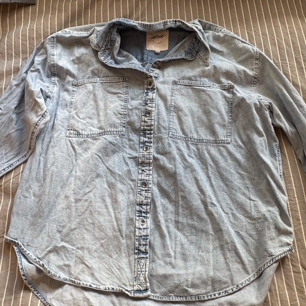 Women's Size M Aerie Denim Button Down